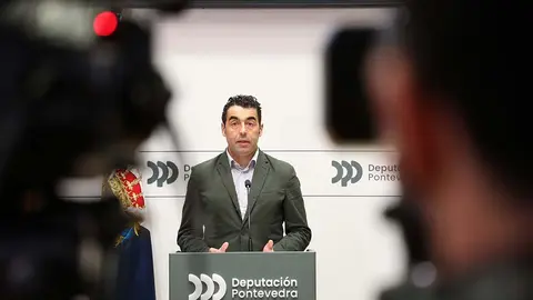 Luís López, presidente de la Deputación de Pontevedra. RAFA ESTÉVEZ.
