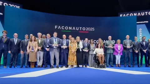 Lorenzana recoge el "Premio Compromiso" que Faconauto otorga a la Xunta de Galicia por el programa "Renova o teu vehículo".