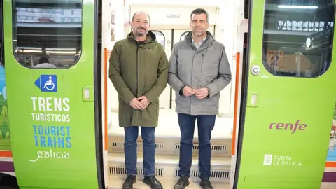 El director de Turismo de Galicia inauguró hoy los itinerarios de esta experiencia turística que permite conocer diferentes pazos y jardines con este recurso .