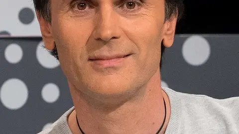 orge Mira Pérez: Catedrático de Electromagnetismo de la Facultad de Física de la USC.