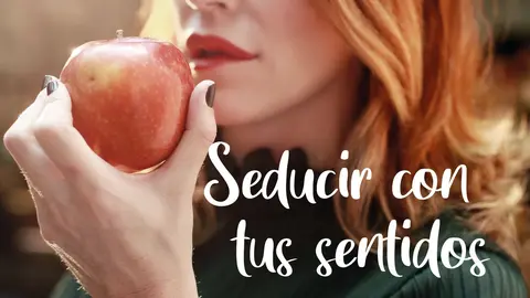 Afirman desde Agoreiro: "Es la primera vez que hacemos una portada en la que la autora es la protagonista de la misma..."