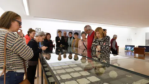 Unha visita para celebrar o legado das mulleres galegas en 'Mulleres, Traballo e Memoria'.