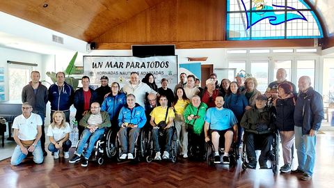 La inclusividad y el espíritu competitivo se dieron cita en la Ría de Muros y Noia, donde todos los participantes del Campeonato de Motonáutica Grupo Davila dejaron su huella en el inicio de la temporada.