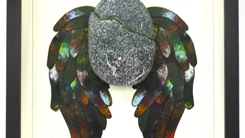 'Los cantos robados', obra de Ucha.