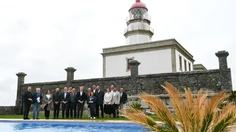 El presidente participó en la inauguración del Hotel Faro Silleiro, en Baiona.