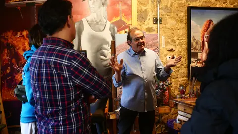 A primeira xornada incluíu unha recepción no concello de Monforte e unha enriquecedora masterclass sobre pintura.