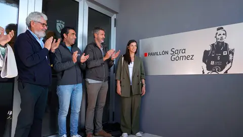 O pavillón de Fontecarmoa en Vilagarcía foi nomeado en honor á xogadora de baloncesto local Sara Gómez.