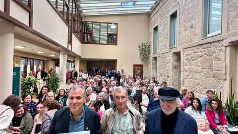 Rafa Domínguez durante a presentación de "Pontevedra en fotografías", o novo libro de Luís Pereiro impulsado pola Deputación.