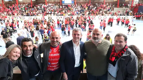 Autoridades asistentes ao partido. RAFA ESTÉVEZ.