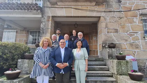 Prieto estivo acompañado polo vicepresidente da Federación, Fernando Iglesias, e foron recibidos no Concello pola alcaldesa de Mos, Nidia Arévalo, e a concelleira de Deportes, Feli Rodríguez.