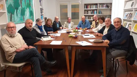 (de esquerda a dereita): Pablo González Prieto, Xabier Paz, Luísa Abad, Pilar Sampedro, Antón Porteiro, Manuel López-Rivadulla, Francisco Candela, Xaime Toxo, Carmen Durán, Francisco Javier M. Dongil e Xosé Collazo.