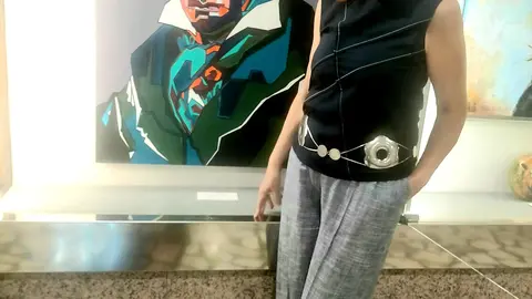 La pintora leonesa Menchú Abril, participante en la exposición #artVIGO.