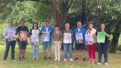 A alcaldesa do Rosal lidera o equipo de organizadores, ultimando os detalles da Festa de Verán do Pilar, que encherá a Praza do Calvario de música e actividades do 24 ao 27 de xullo.