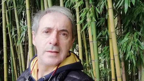 Cachi Martínez, artista plástico guardés.