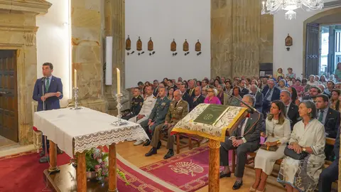 Luis López, ofrendador maior, dirixe as súas palabras á patroa da provincia.