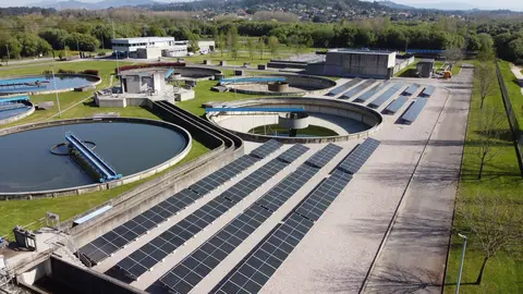Vista de la Estación Depuradora de Aguas Residuales (EDAR) de Guillarei, que ha conseguido cubrir el 50% de su consumo eléctrico con energía renovable.