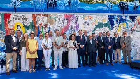 Esposende celebra os seus heróis locais: O município reconhece o esforço e a dedicação de cidadãos e instituições que contribuíram para o bem-estar da comunidade.