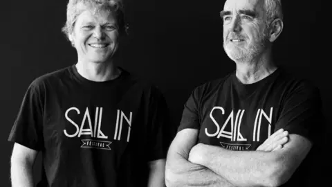 Alex Pella y Loïck Peyron.