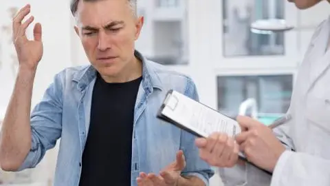 •	El cáncer de colon, mama, de papilar de tiroides, el carcinoma renal y el de páncreas, los más comunes en pacientes jóvenes.