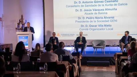 Desde hoy y hasta el 19 de septiembre Baiona acogerá el Congreso Anual del Grupo Español de Neurorradiología Intervencionista, que esta tarde inauguró el conselleiro de Sanidade.