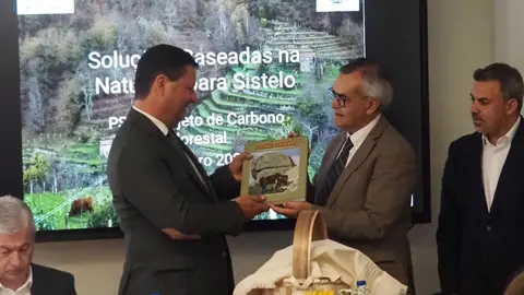 O Secretário de Estado da Agricultura, João Moura, em Sistelo, a conhecer o projeto que irá remunerar agricultores e reforçar a resiliência ao fogo na "Tibete Portuguesa".