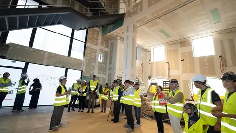 El imponente interior del Teatro Cine Fraga de Vigo, cuya restauración como centro cultural pionero ha despertado un interés masivo en la ciudadanía.