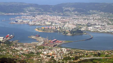 Vista de los municipios de Ferrol y Fene.