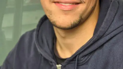 Pablo Benade, medalla de Oro en Galicia Skills, se prepara ahora para el campeonato nacional. R. LEDO.