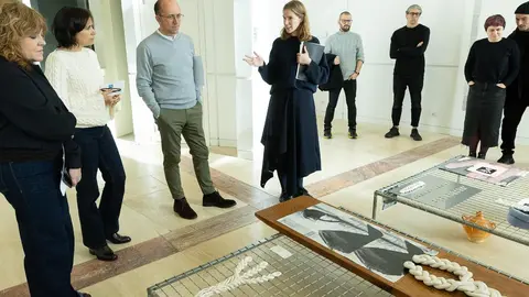 El director general de Cultura, Anxo M. Lorenzo, durante la presentación de los proyectos de las residencias artísticas REGA en la Cidade da Cultura.