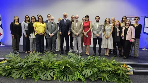 Participantes del Foro de Economía Eurolatino durante la sesión inaugural, centrada en la urgencia estratégica de la cooperación UE–América Latina.
