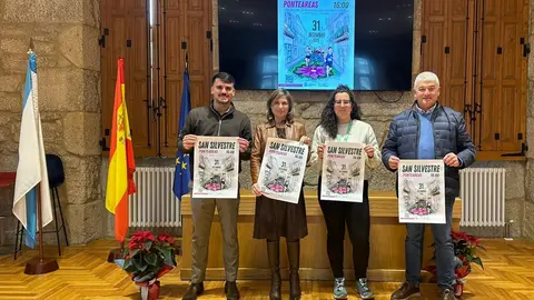 Representantes municipais presentan a nova edici&oacute;n da San Silvestre Solidaria de Ponteareas, que se celebrar&aacute; o 31 de decembro e destinar&aacute; a recadaci&oacute;n &iacute;ntegra &aacute; Asociaci&oacute;n Espa&ntilde;ola contra o Cancro.