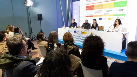 Participantes en las jornadas de seguimiento de los fondos Next Generation organizadas por Turismo de Galicia en Santiago de Compostela, en las que se analizaron los avances de los Planes de Sostenibilidad Tur&iacute;stica en Destino.