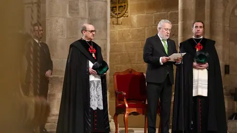 El presidente del Parlamento de Galicia, Miguel &Aacute;ngel Santalices, durante la lectura de la Ofrenda Nacional como Delegado Regio en la festividad de la Traslaci&oacute;n del Ap&oacute;stol.