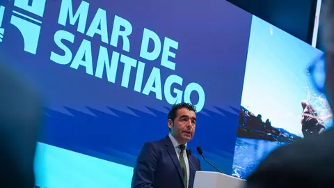 Luis L&oacute;pez interviene en la presentaci&oacute;n del Xeodestino Mar de Santiago en FITUR, destacando el potencial del Camino de Santiago y de los concellos del norte de la provincia como puerta de entrada a las R&iacute;as Baixas.