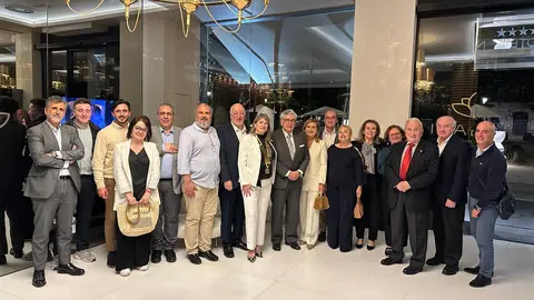 Asistentes al encuentro organizado por el Rotary Club Vigo con motivo de su centenario, en el que particip&oacute; el presidente de la CEG, Juan Manuel Vieites, junto a representantes del tejido empresarial y profesional de diversos sectores.