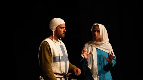 Recreaci&oacute;n teatral de la Conquista de Lisboa, integrada en la programaci&oacute;n del Recontro de Valdevez, acerc&oacute; la historia medieval a los escolares de Arcos de Valdevez.
