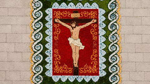 Alfombra floral realizada por la Asociaci&oacute;n de Alfombristas do Corpus Christi de Ponteareas en honor al Cristo de la Victoria, en una edici&oacute;n anterior de la solemne procesi&oacute;n viguesa.