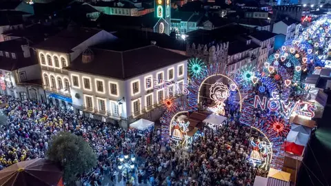 Ponte de Lima se viste de luz y tradici&oacute;n con la inauguraci&oacute;n de las Feiras Novas, que este a&ntilde;o celebran su hist&oacute;rico bicentenario con seis d&iacute;as de fiesta popular.