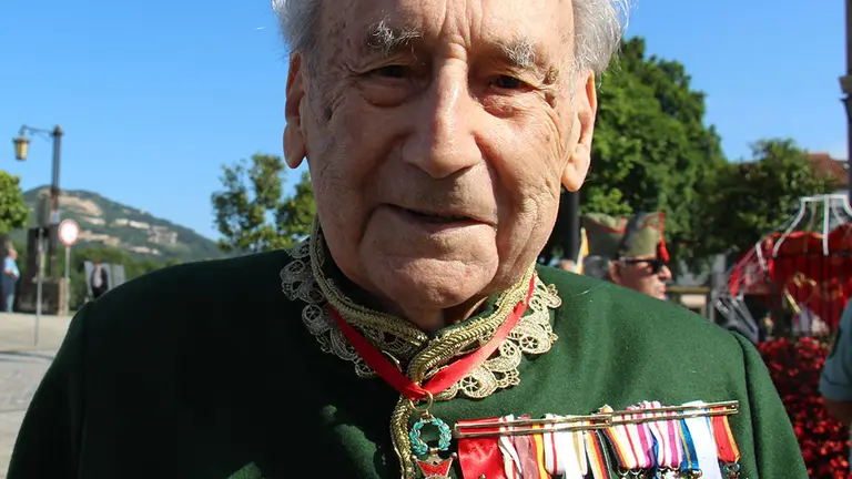 Ponteareas despide a Antonio Troncoso de Castro, Hijo Predilecto y guardián de tradiciones