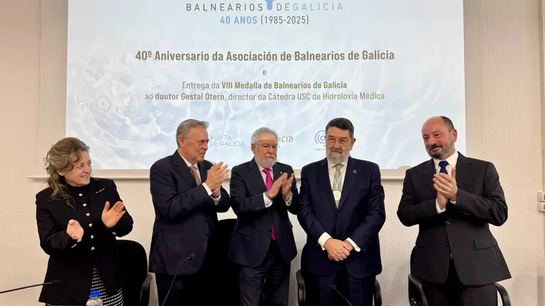 A Asociación de Balnearios de Galicia celebra o seu 40 aniversario cun acto institucional e unha homenaxe ao doutor Juan Gestal