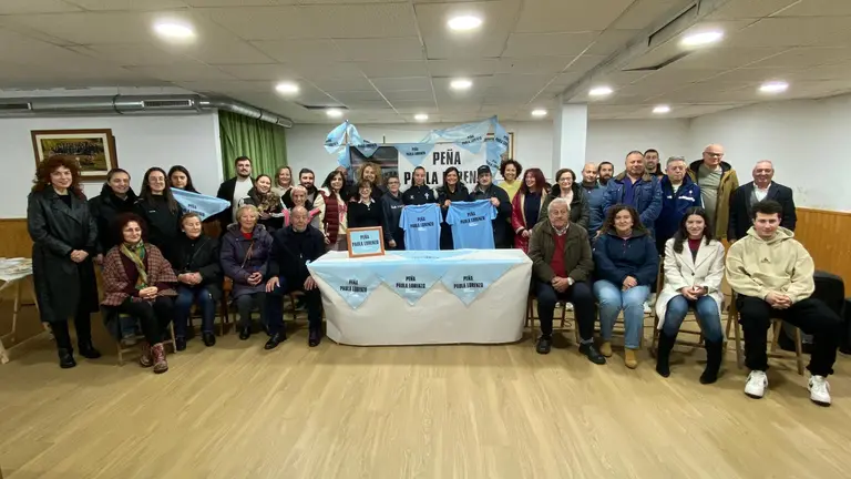 Mos rinde homenaje a Paula Lorenzo con la presentación de su peña en Torroso