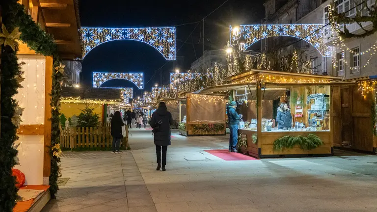 Tui despide el año con la IV San Silvestre Tudense: 2.000 participantes, solidaridad y fiesta para dar la bienvenida a 2026