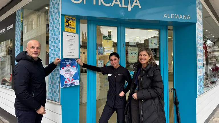 Onde latexa a vila: San Valentín prende no comercio de Ponteareas