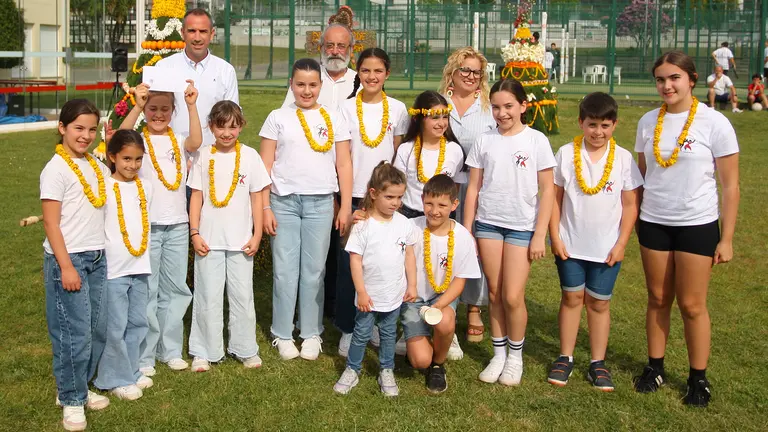 Sanxenxo celebra los Maios con protagonismo infantil y premios a la tradición popular