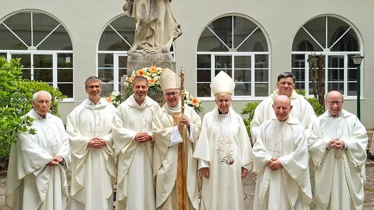 La Diócesis de Tui-Vigo celebra 105 años de la consagración del Seminario al Sagrado Corazón