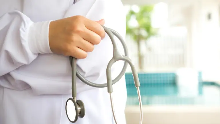 La Xunta reforzará la inspección sanitaria con 18 nuevos profesionales para agilizar las bajas laborales
