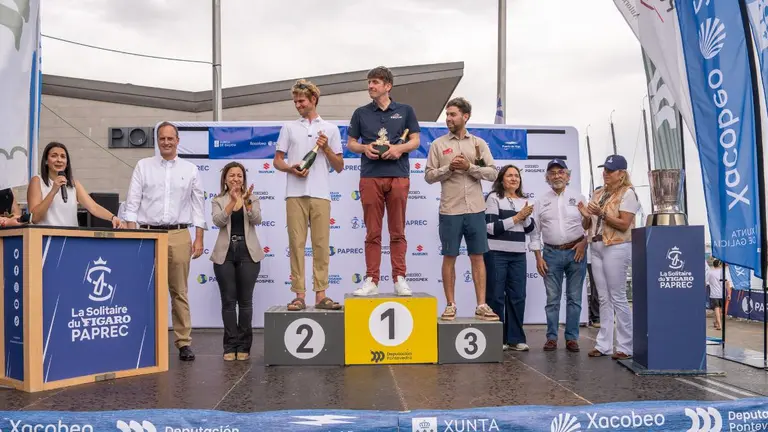 Basile Bourgnon conquista Vigo y se lleva la primera etapa de la Solitaire du Figaro Paprec