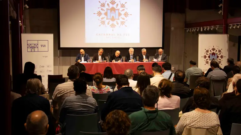 El patrimonio de la Iglesia mira al futuro desde Vigo y Tui