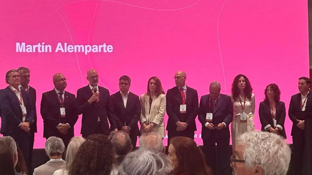 Mart&iacute;n Alemparte particip&oacute; en la inauguraci&oacute;n de WineMad 2026, donde la Xunta promociona los vinos gallegos con un espacio expositivo propio y la presencia de 22 bodegas de las distintas denominaciones de origen e indicaciones geogr&aacute;ficas protegidas de Galicia.