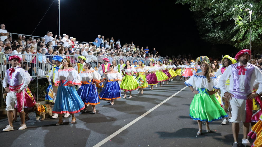 Las Marchas Sanjuaninas llenaron de m&uacute;sica, color y tradici&oacute;n la Avenida Marginal de Arcos de Valdevez ante centenares de vecinos y visitantes.